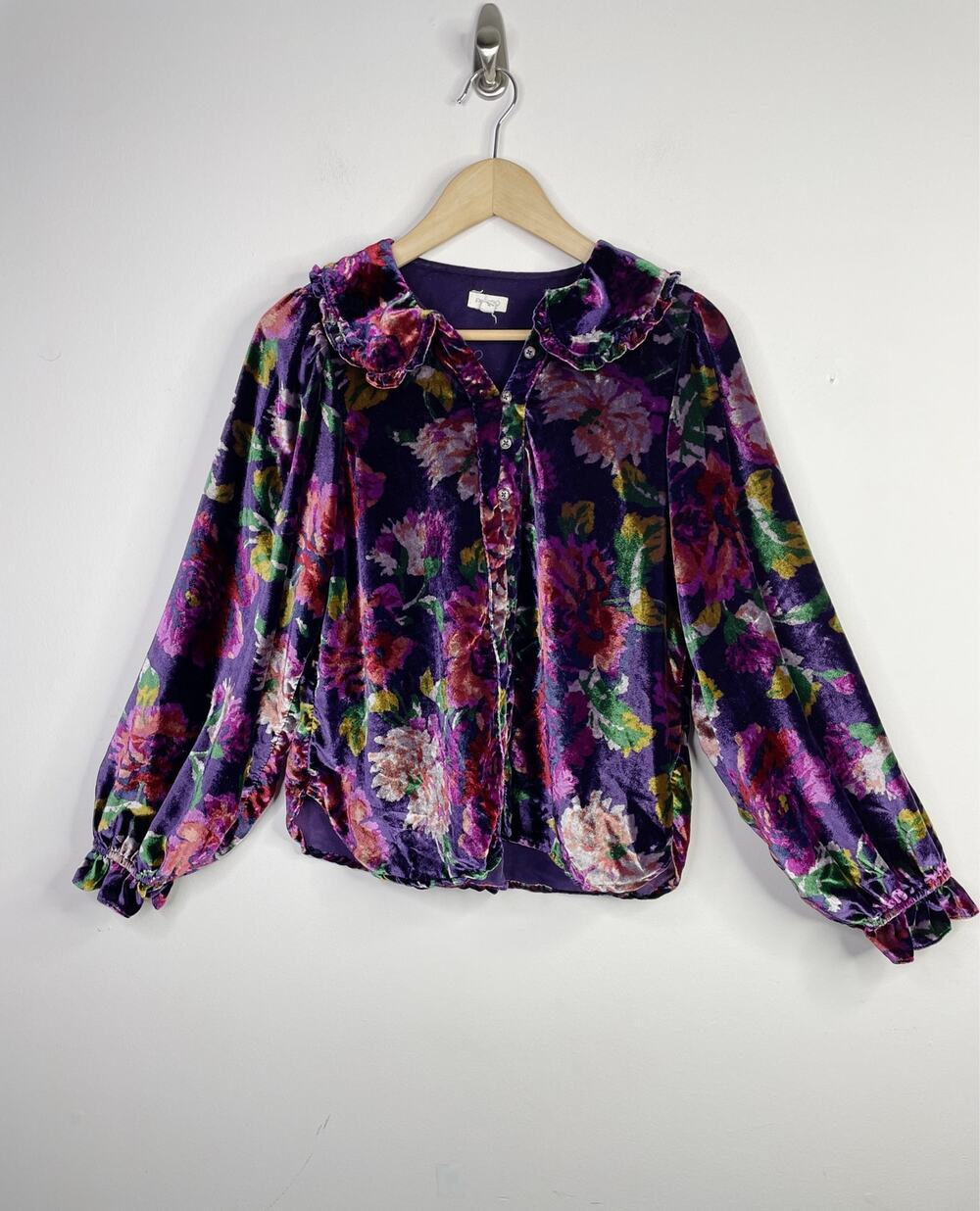 Pilcro Keira Velvet Long Sleeve Blouse Purple Floral Victorian Ruffle Shirt M